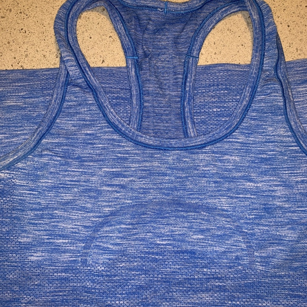 Lululemon tank top